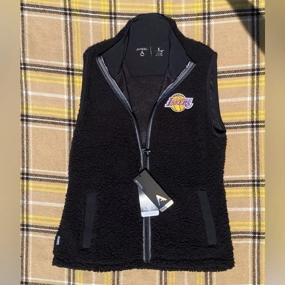 NWT LA Lakers X Antigua Lightweight Black Sherpa Zip Front Vest with Pockets - Picture 1 of 7